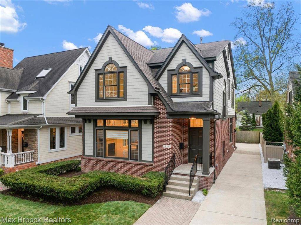 Birmingham, MI 48009,855 WALLACE Street