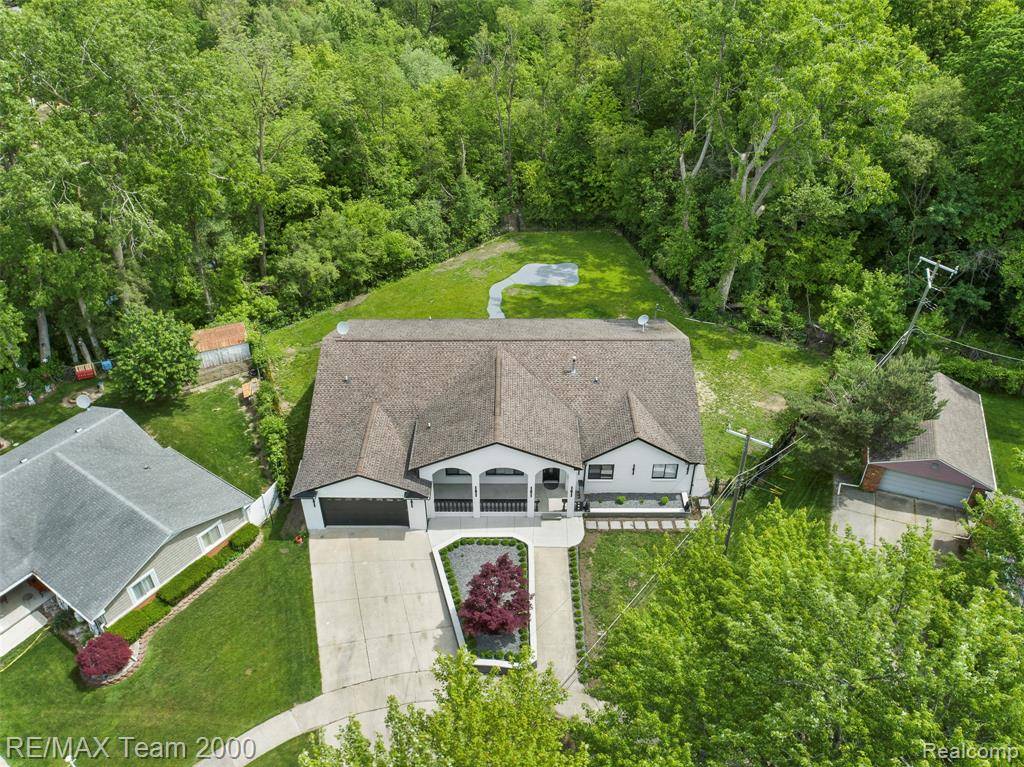 Dearborn Heights, MI 48127,6302 Burger Street