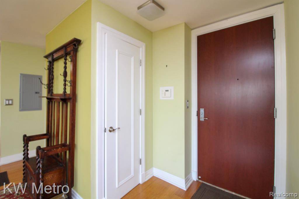 Detroit, MI 48226,1001 W JEFFERSON Avenue 300 300-3A