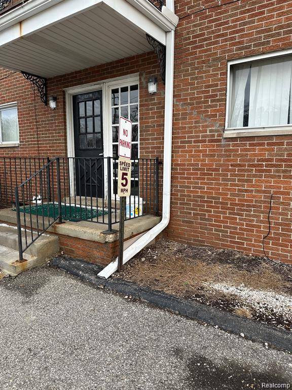 Redford Twp, MI 48239,25301 5 Mile Road