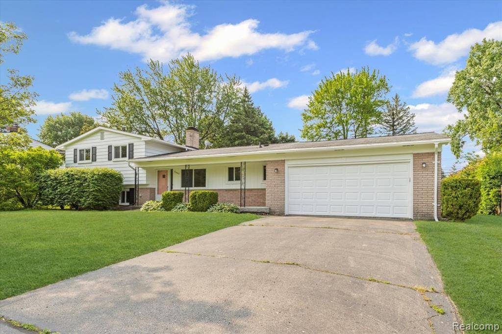 Waterford Twp, MI 48328,2985 Lacota Road