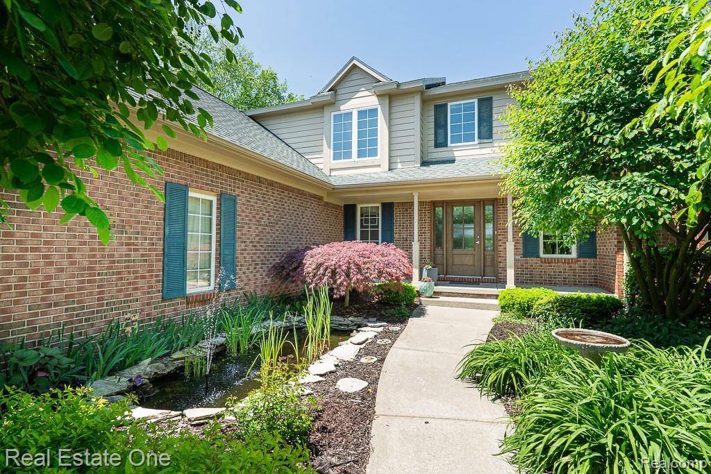 Orion Twp, MI 48362,468 Orchard Ridge Drive