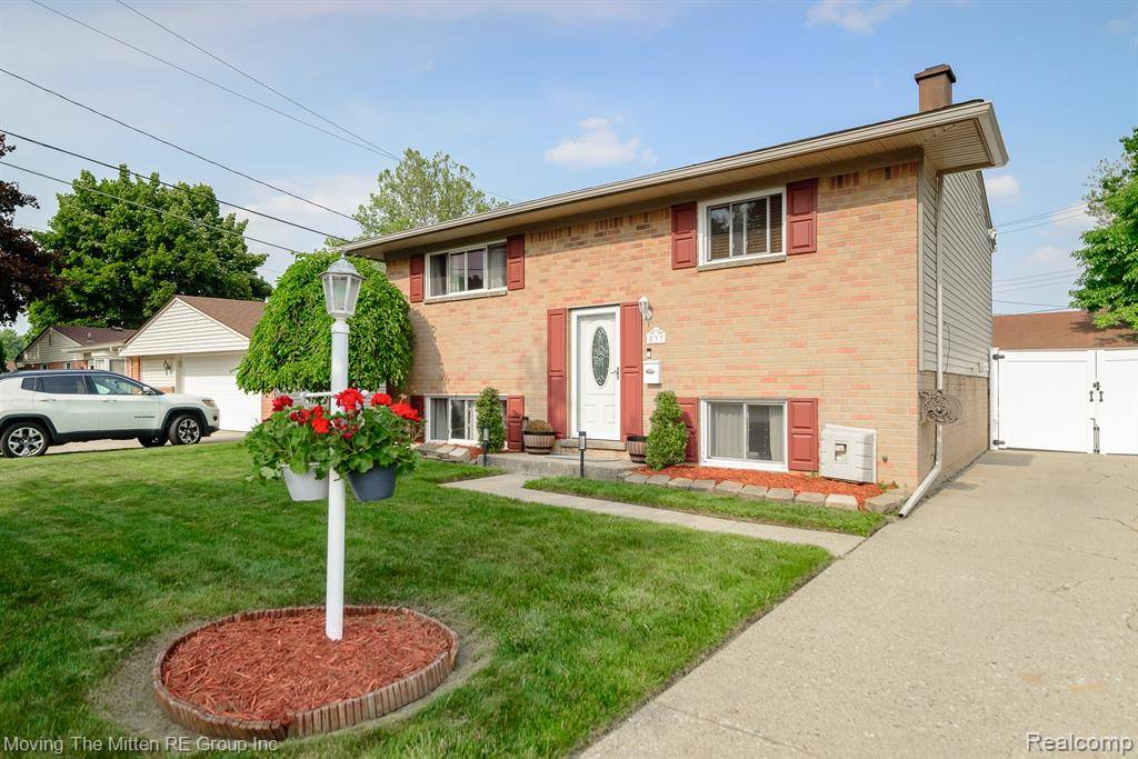 Westland, MI 48186,537 S Wildwood Street