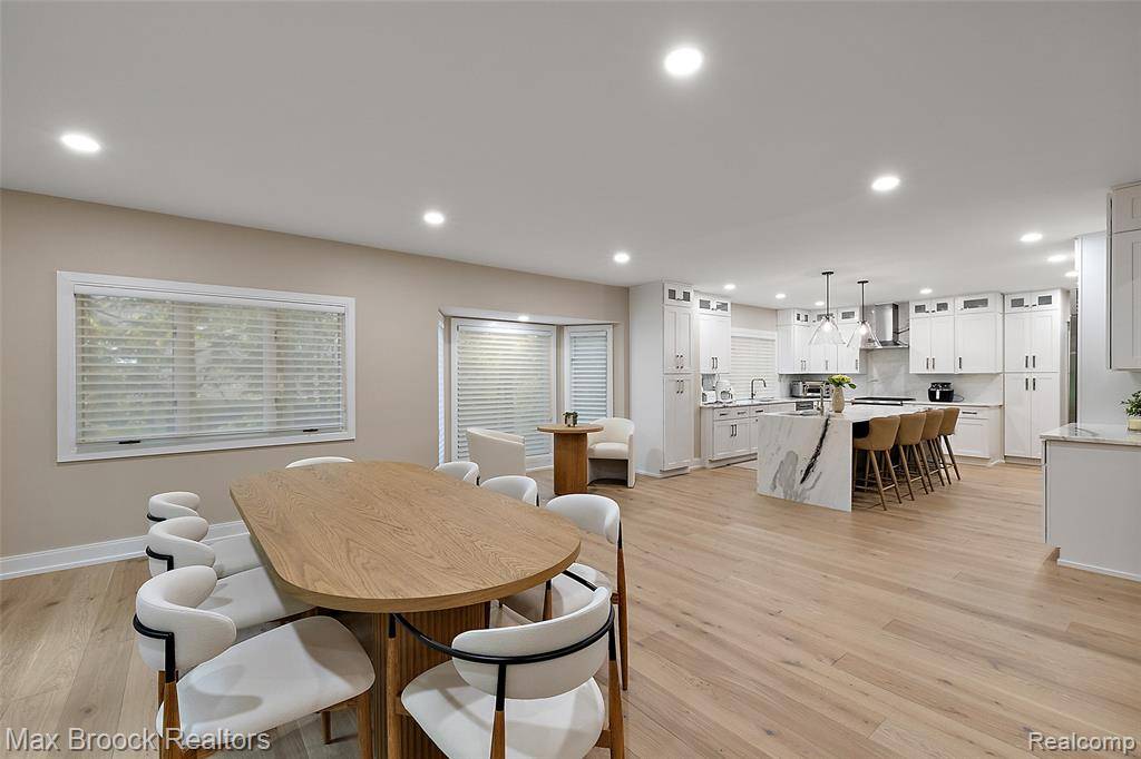 Bloomfield Twp, MI 48301,3546 Bloomfield Club Drive