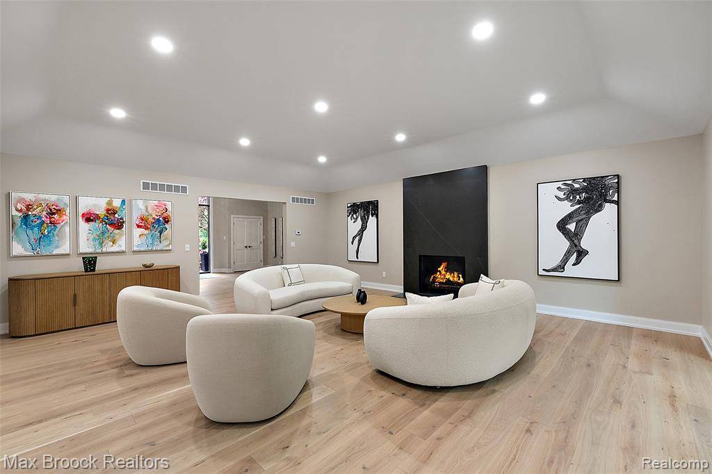 Bloomfield Twp, MI 48301,3546 Bloomfield Club Drive