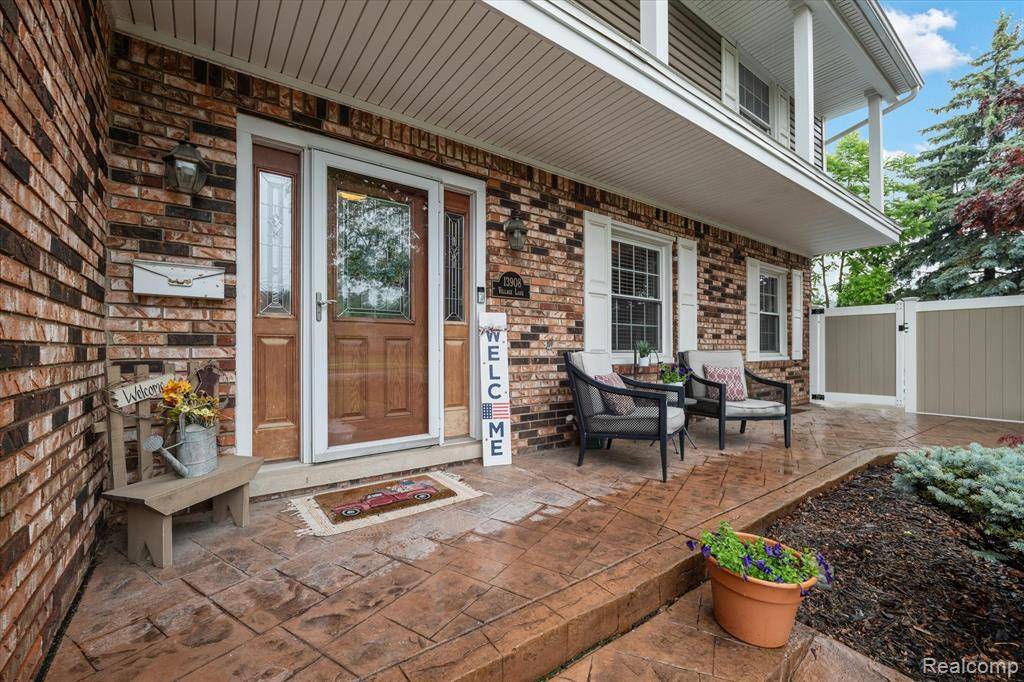 Riverview, MI 48193,13908 Village Lane