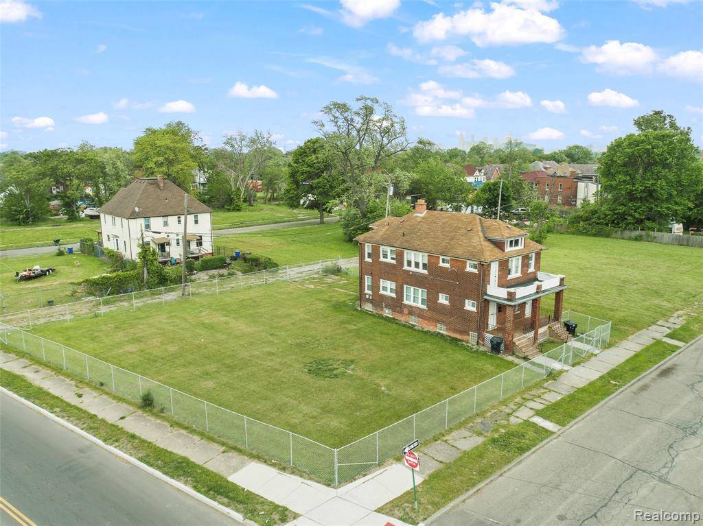 Detroit, MI 48208,5792 Lawton