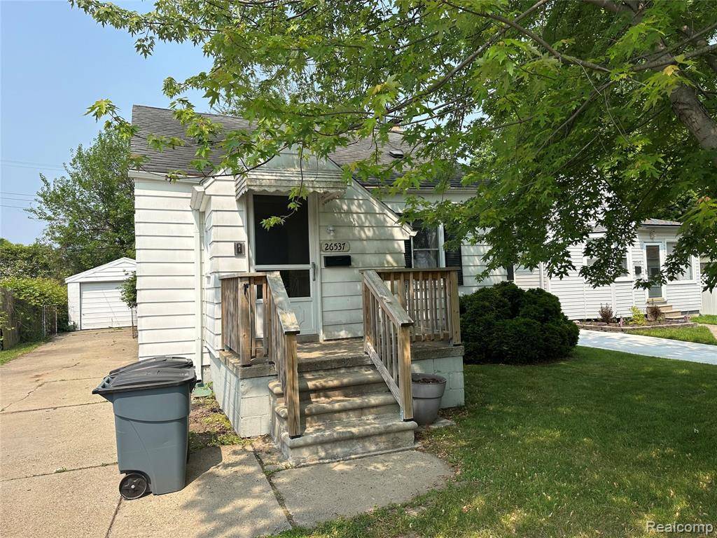 Madison Heights, MI 48071,26537 Brettonwoods Street