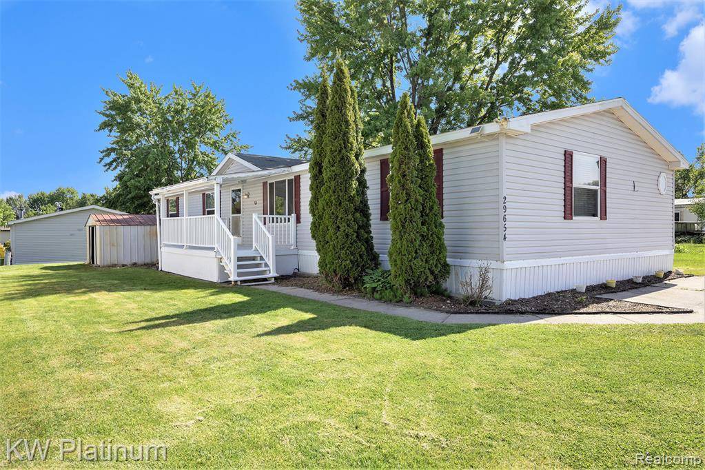 New Baltimore, MI 48051,29654 Danbury Court