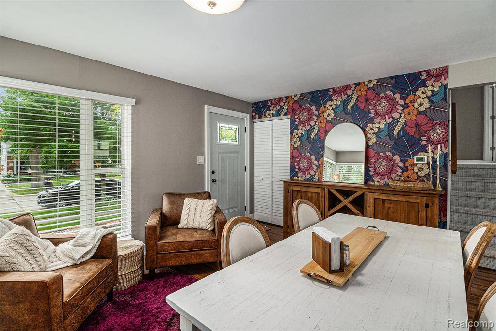 Milford Vlg, MI 48381,900 Bird Song Drive