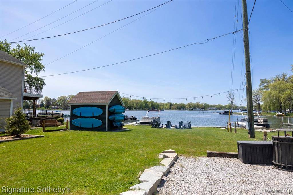 Genoa Twp, MI 48114,1716 S HUGHES Road