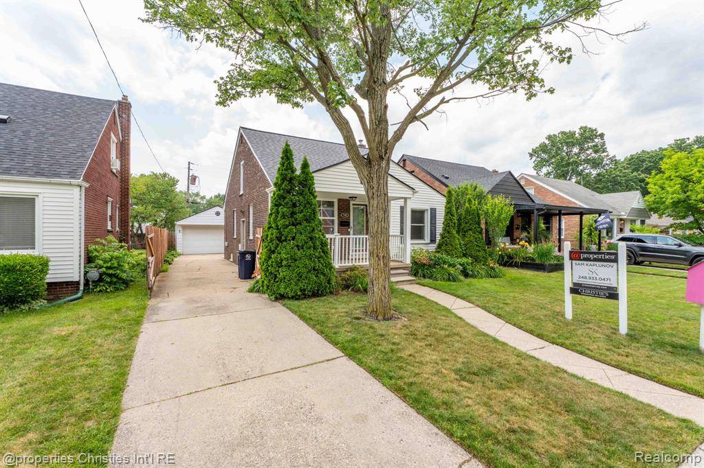 Royal Oak, MI 48067,708 S Minerva Avenue