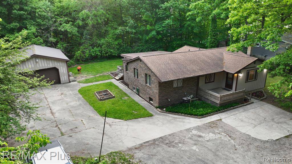 Oregon Twp, MI 48446,2047 Hickory Drive