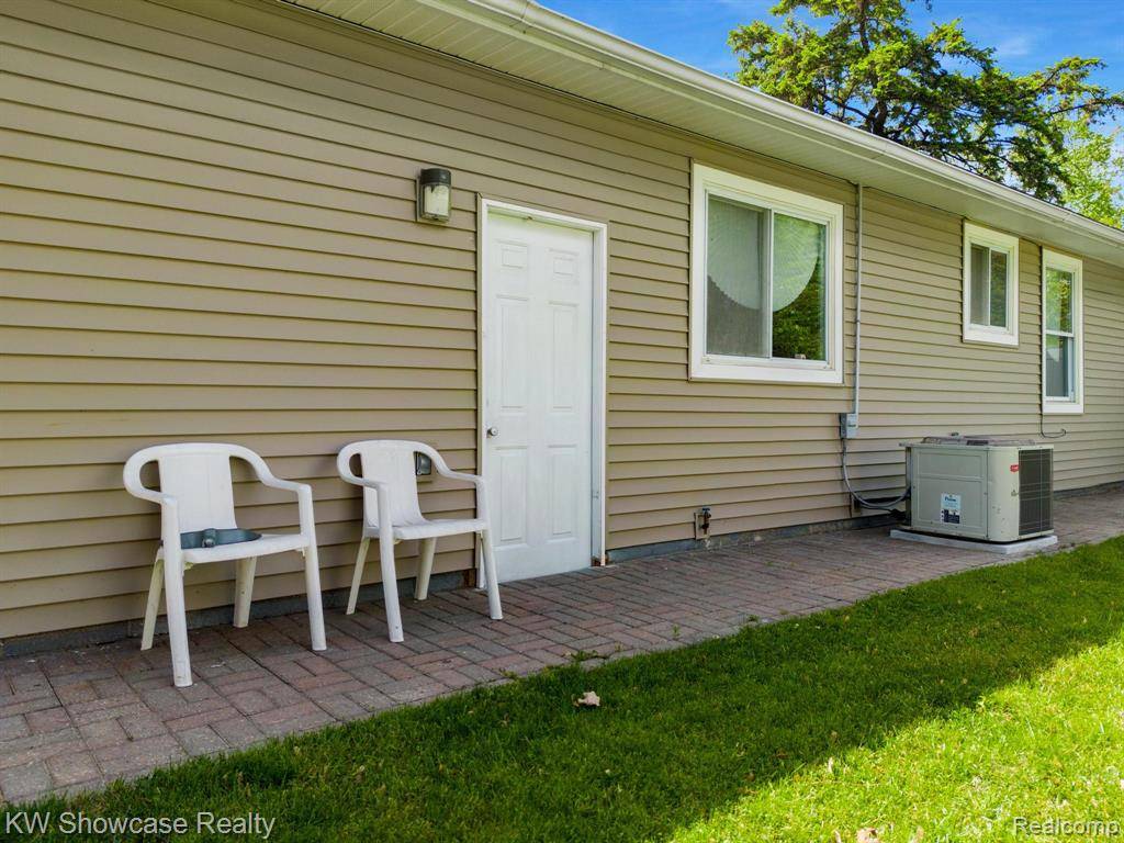 West Bloomfield Twp, MI 48323,7969 Richardson Road