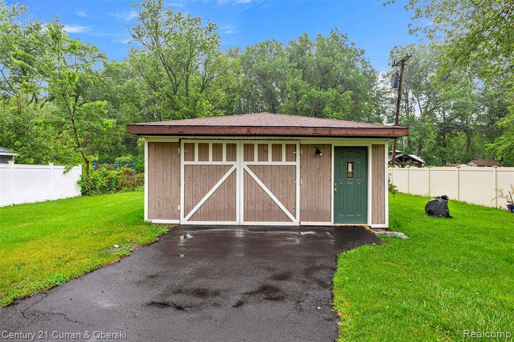 Taylor, MI 48180,24432 Kensington Street
