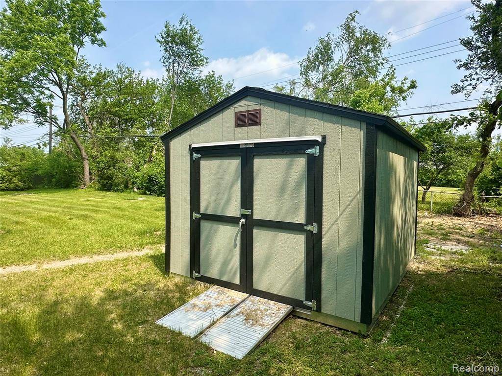 Westland, MI 48185,35232 College Street