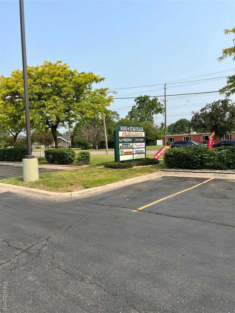 Warren, MI 48089,11530 E 10 Mile Rd