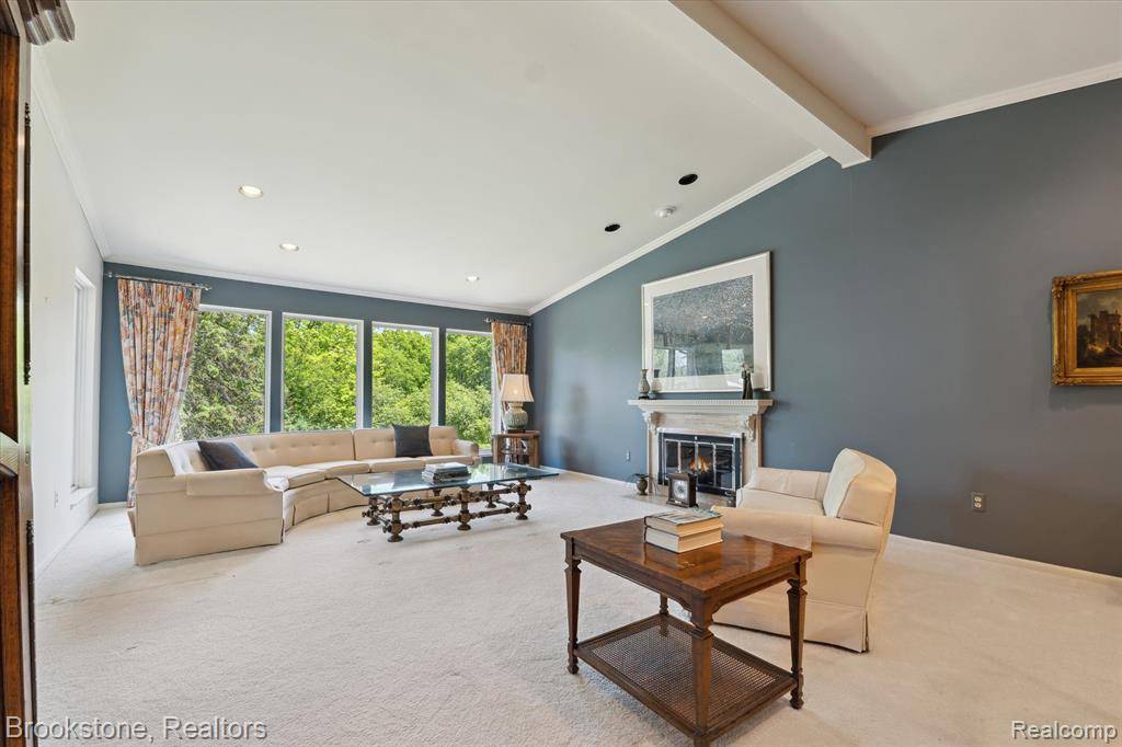 Bloomfield Hills, MI 48302,4279 Wabeek Lake Drive S