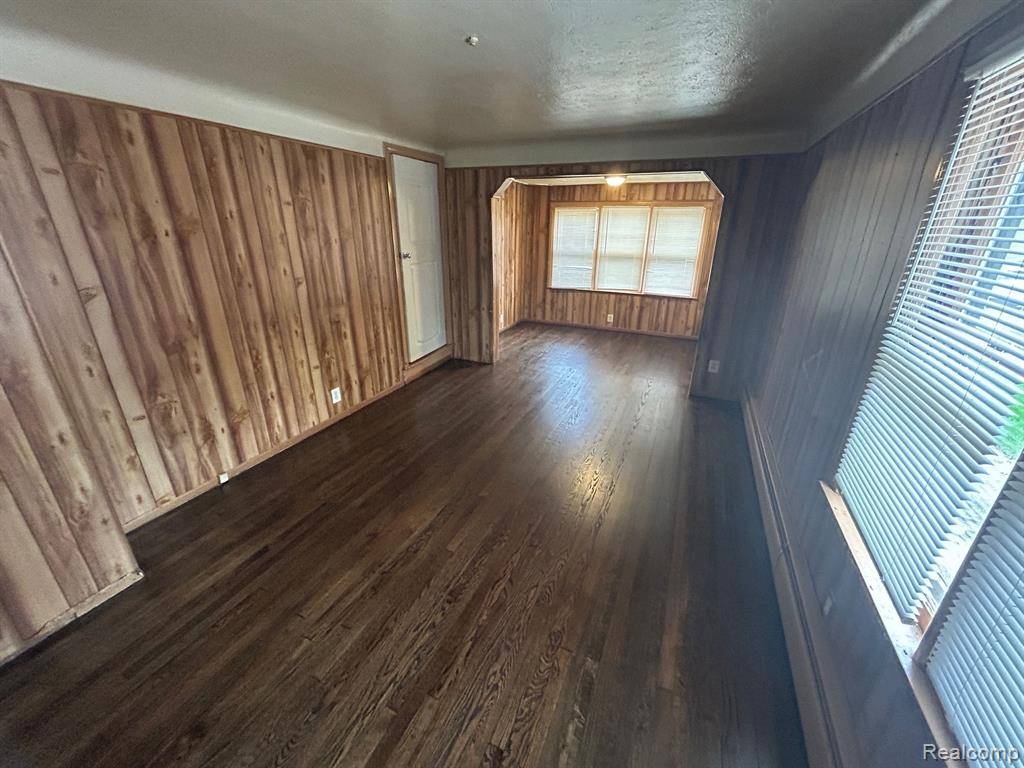 Redford Twp, MI 48240,18821 DALBY