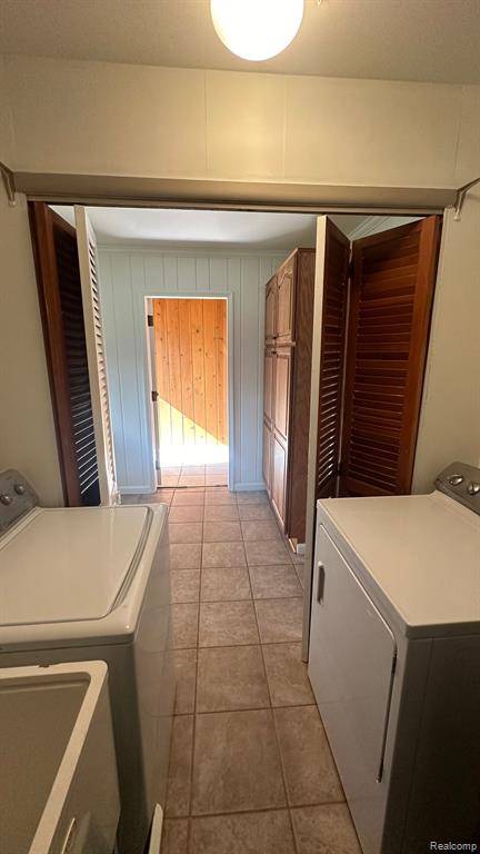 West Bloomfield Twp, MI 48322,5429 CAMBOURNE Place