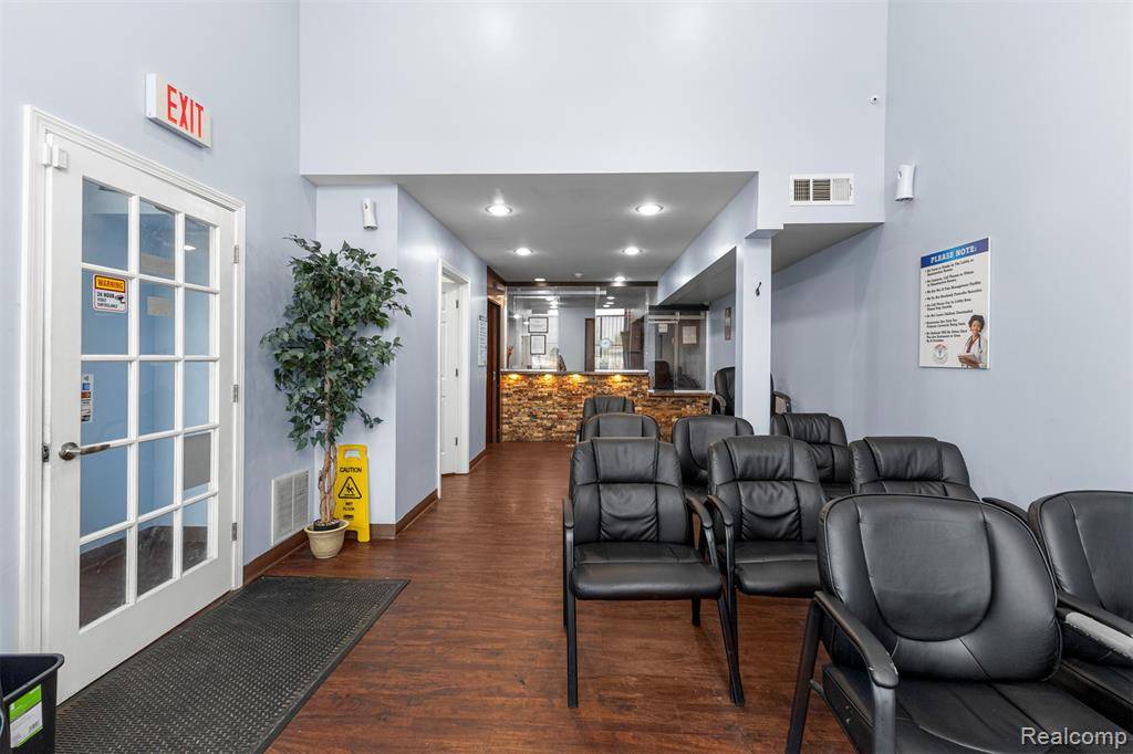 Detroit, MI 48235,13403 W 7 Mile Road