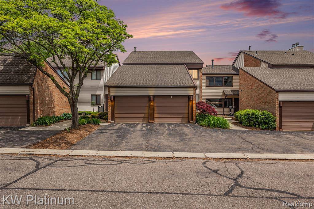 West Bloomfield Twp, MI 48323,4483 Laurel Club Circle