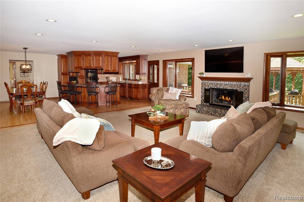 Troy, MI 48085,960 Eckford Drive