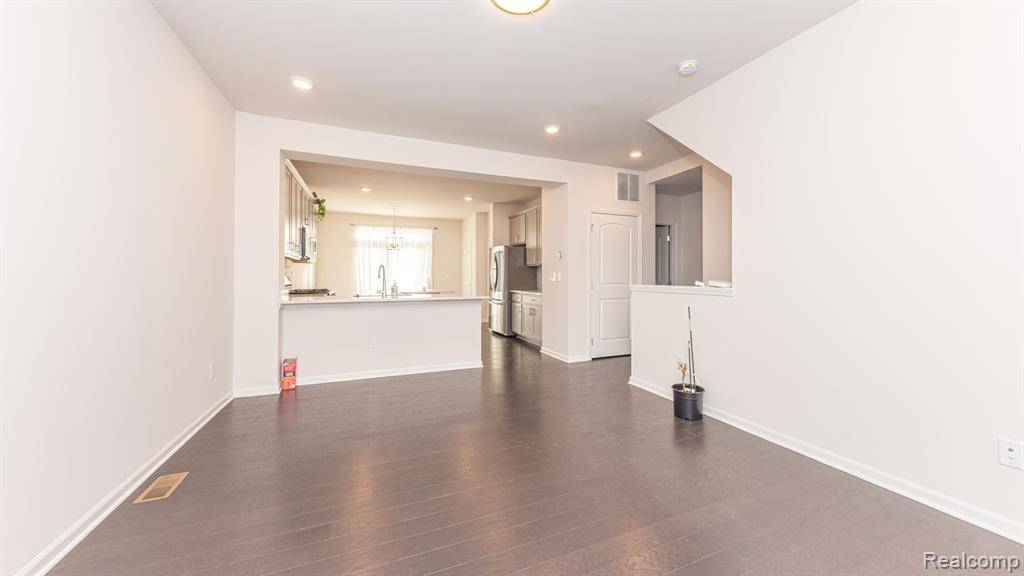 Canton Twp, MI 48188,49685 LANTERN Way