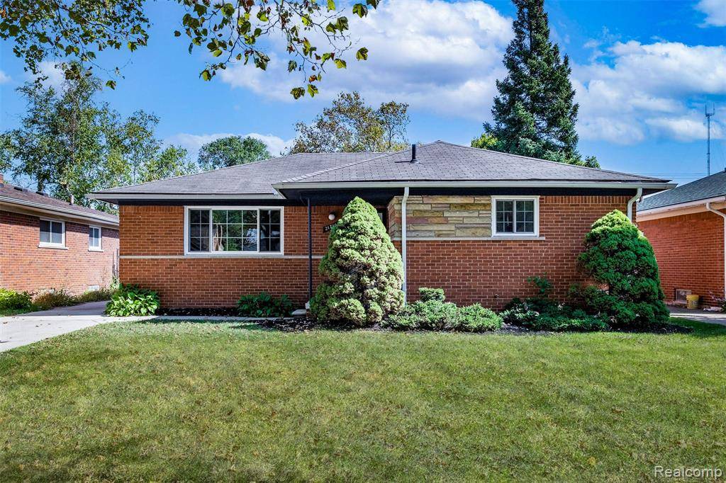 Oak Park, MI 48237,21710 Parklawn Street