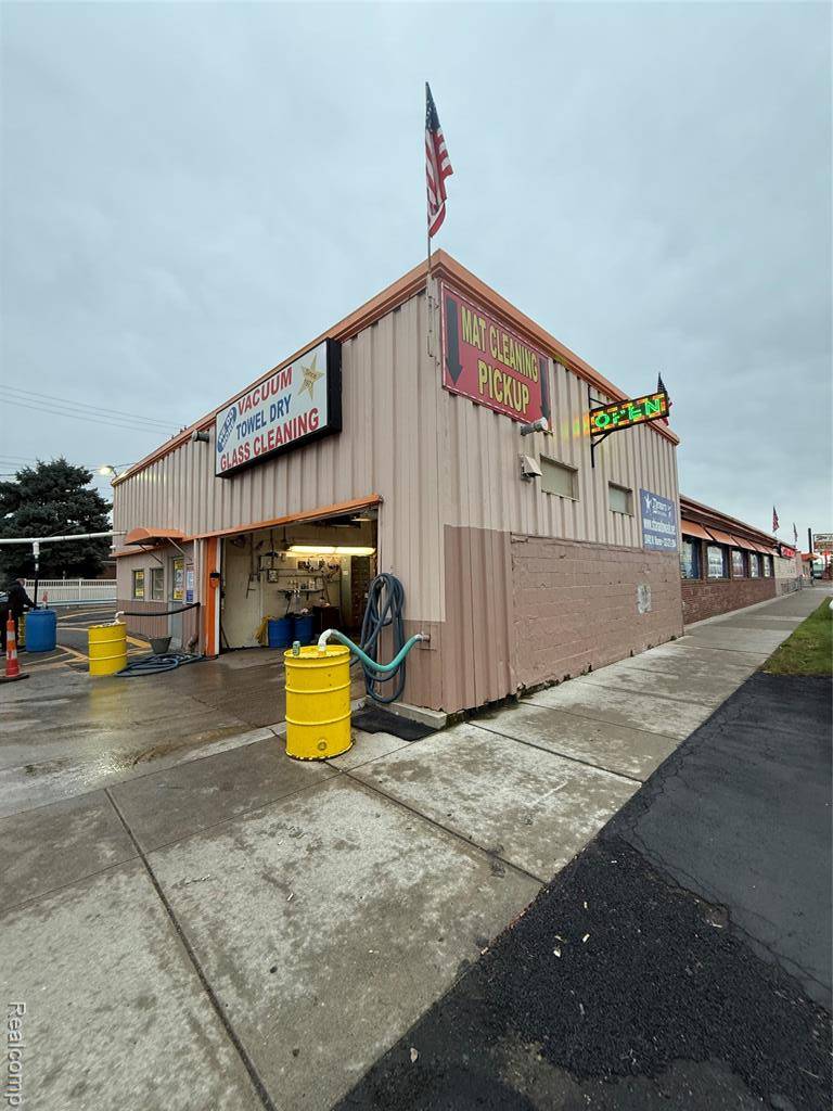 Detroit, MI 48228,18401 W Warren Avenue