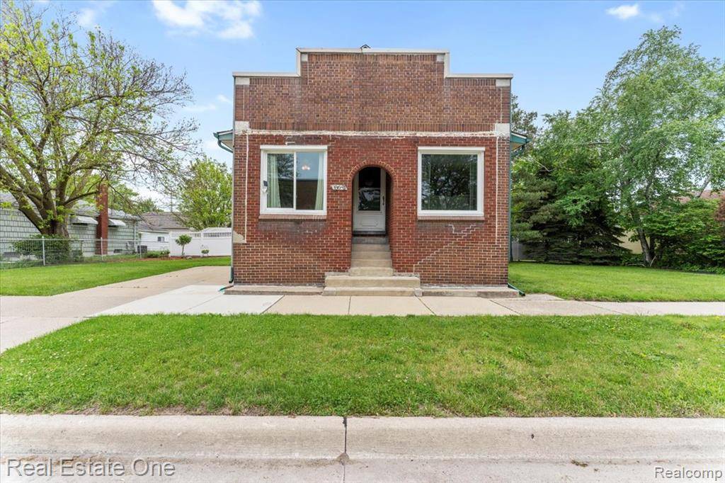 Wyandotte, MI 48192,862 Goddard Street