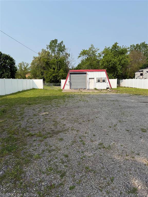 Clio, MI 48420,12065 N Saginaw Road
