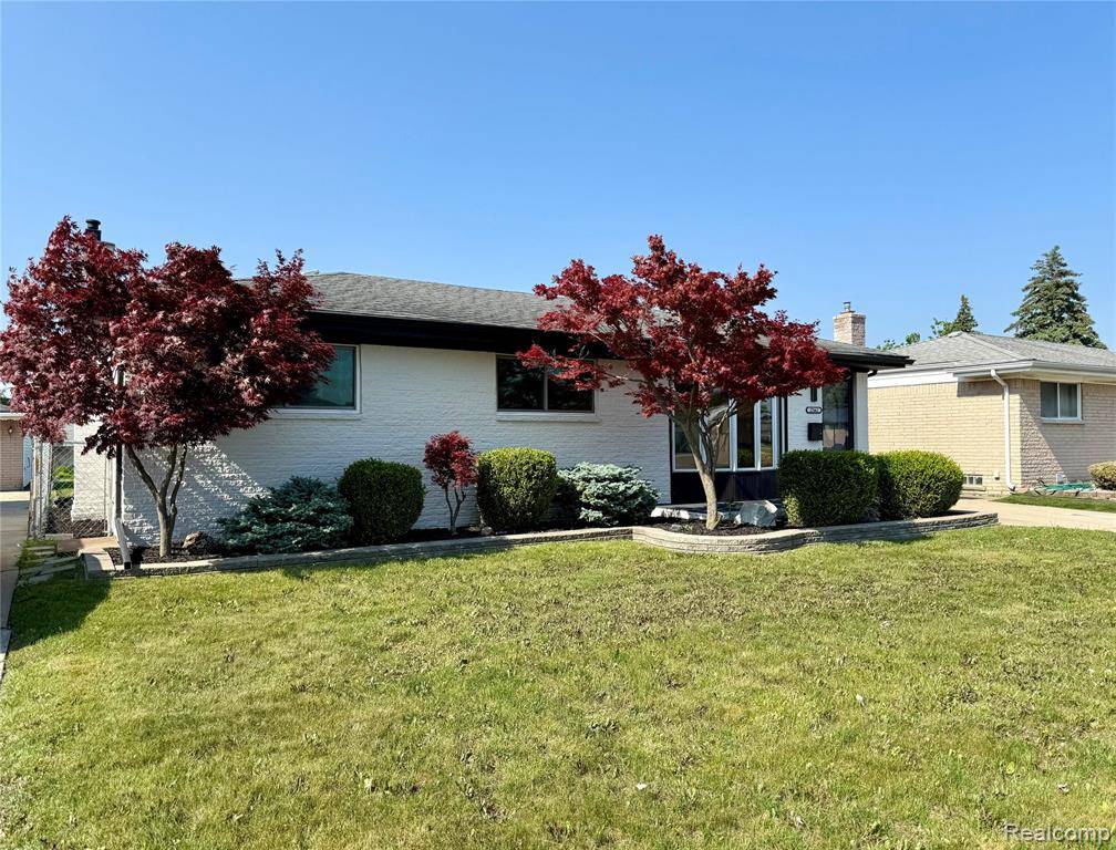 Roseville, MI 48066,27661 Larry Street