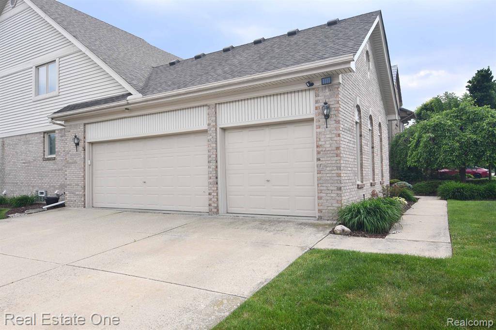 Clinton Twp, MI 48038,42388 Shulock Drive