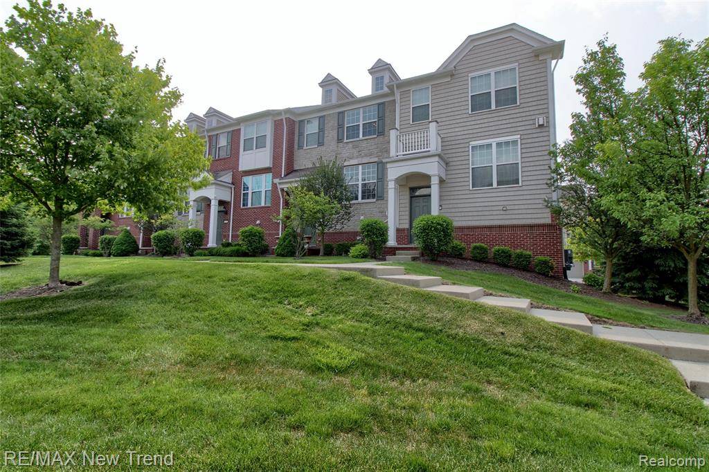 Novi, MI 48377,44509 Ellery Lane