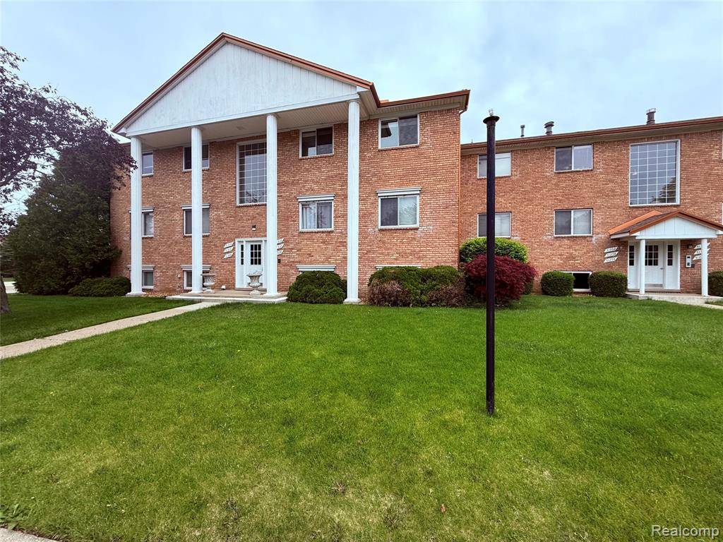 Chesterfield Twp, MI 48047,51316 Johns Drive 14