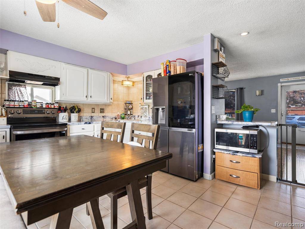 Taylor, MI 48180,9636 Mueller Street