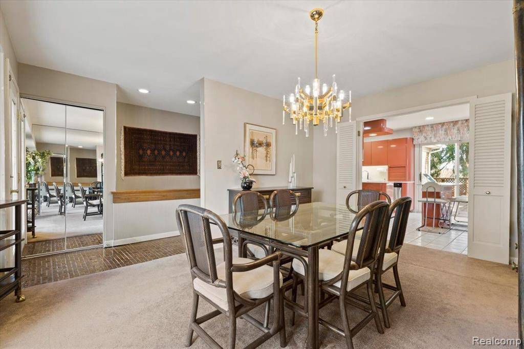 West Bloomfield Twp, MI 48324,5080 KITSON Lane