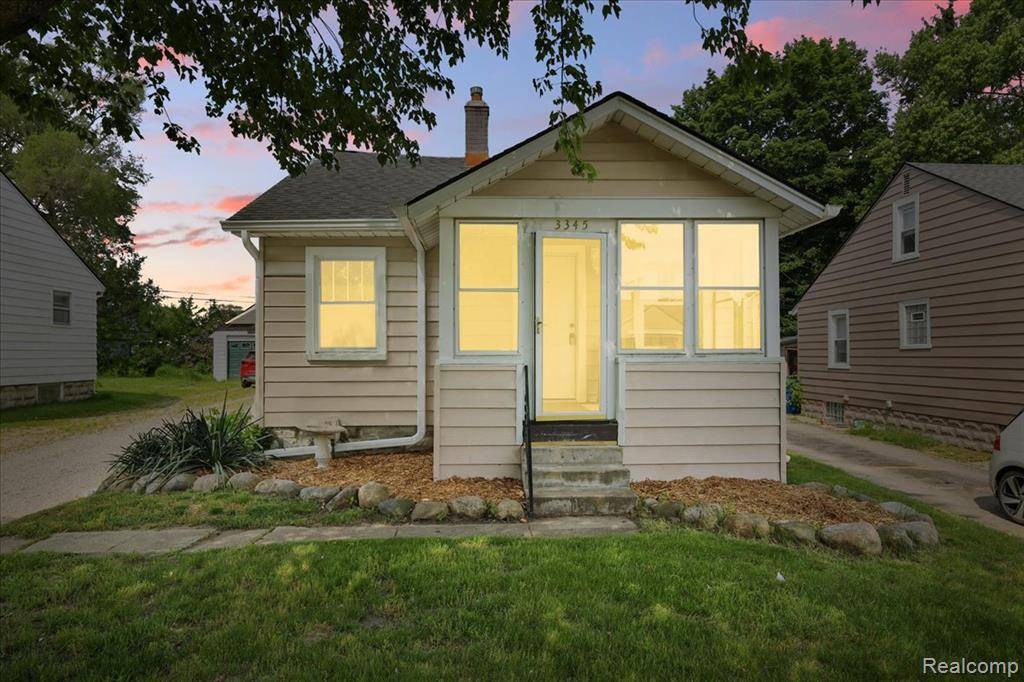 Waterford Twp, MI 48329,3345 Curwood Street