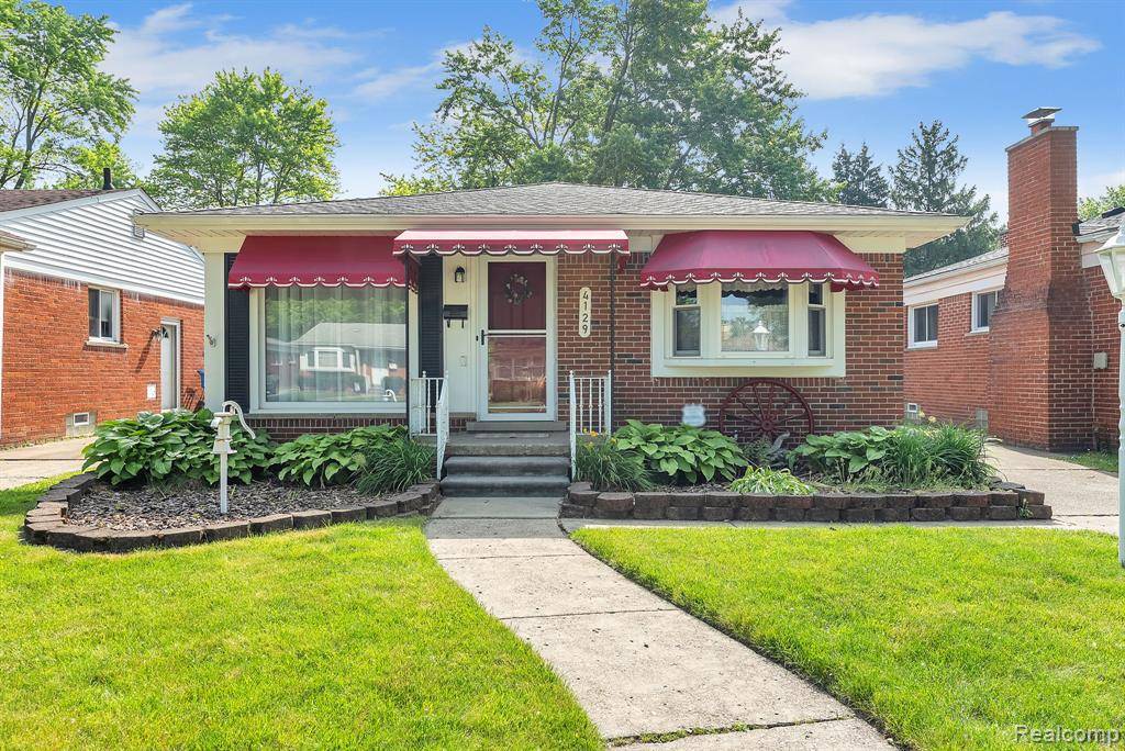 Dearborn Heights, MI 48125,4129 Vassar Street