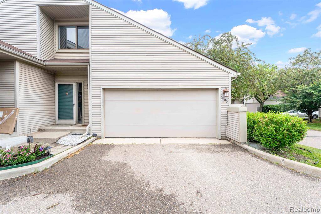 Rochester Hills, MI 48307,505 Plymouth Court