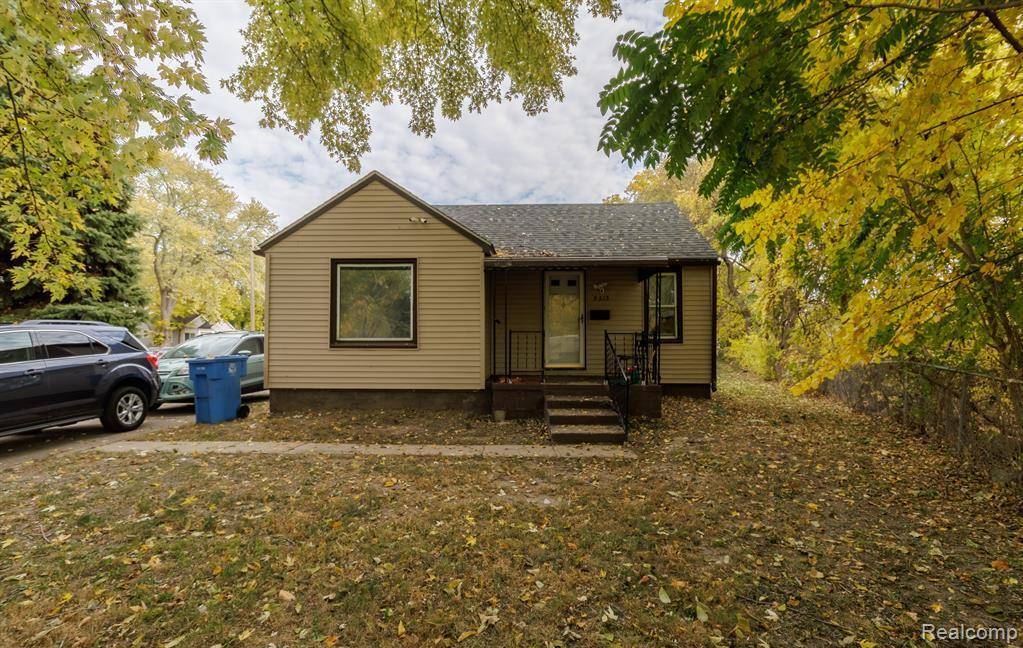 Dearborn Heights, MI 48125,5315 Edgewood Street