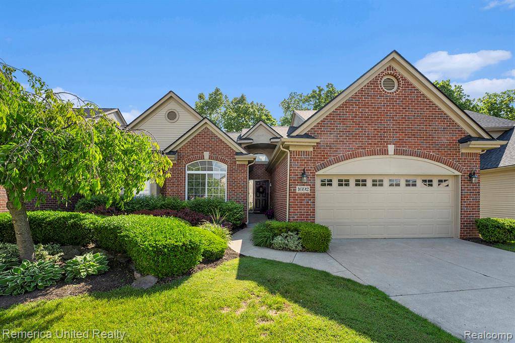Commerce Twp, MI 48390,1692 Pine Forest Drive