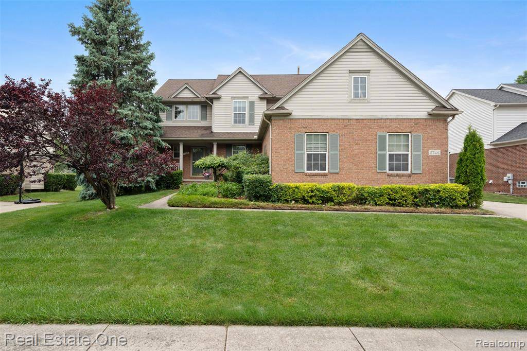 Rochester Hills, MI 48307,2746 Long Meadow Lane