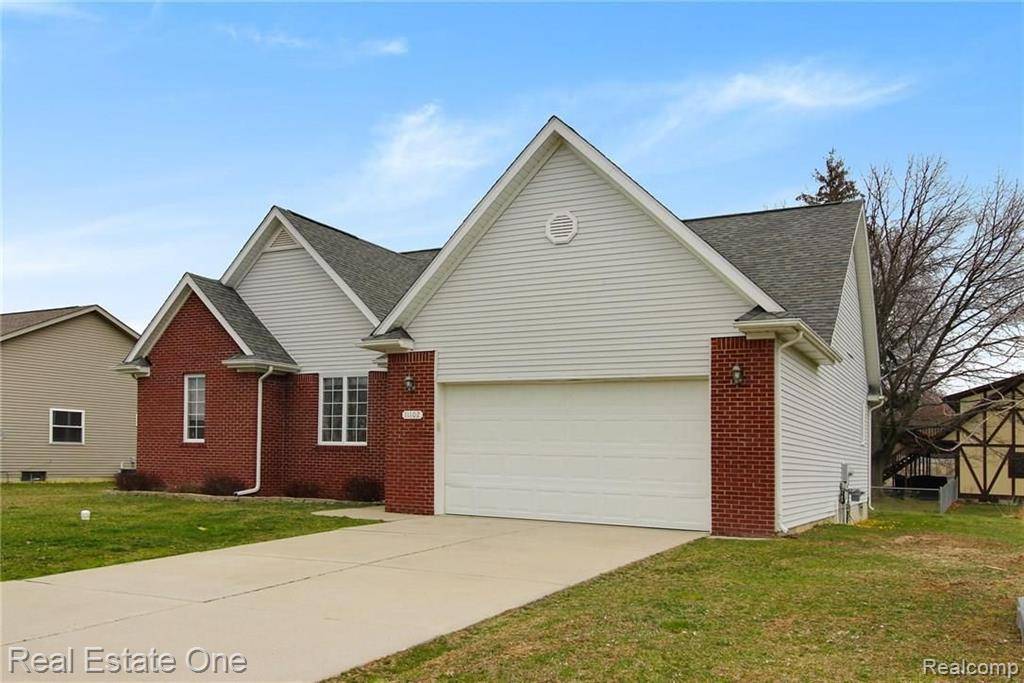 Vienna Twp, MI 48420,11102 Pheasant Run