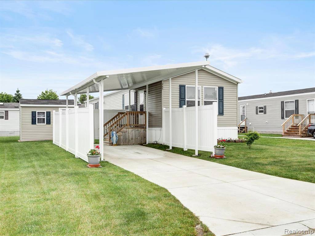 Port Huron Twp, MI 48060,265 Westbrook Court