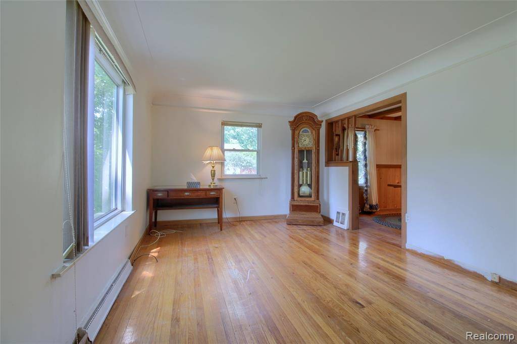 Farmington Hills, MI 48336,21248 Hamilton Avenue