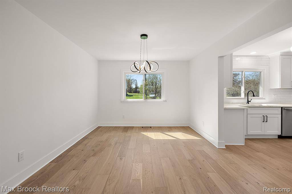 West Bloomfield Twp, MI 48322,6212 BUXTON Drive