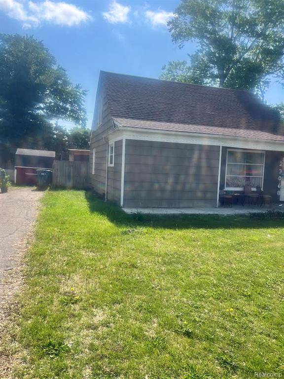 Farmington, MI 48336,23068 Orchard Lake Road