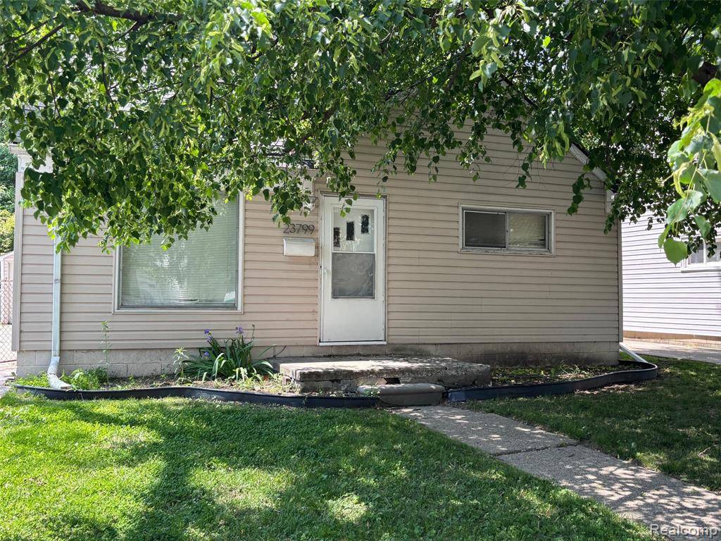 Eastpointe, MI 48021,23799 BRITTANY Avenue